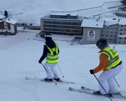Blindes Vertrauen 2.0 oder ...wie man mit seheingeschränkten/blinden Menschen Ski fährt ...ein Erfahrungsbericht von Melanie Ulmer