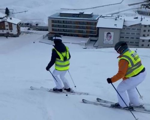 Blindes Vertrauen 2.0 oder ...wie man mit seheingeschränkten/blinden Menschen Ski fährt ...ein Erfahrungsbericht von Melanie Ulmer