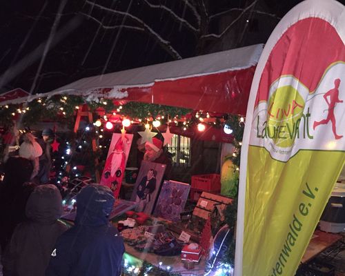 Der LIWA-LaufTreff präsentiert sich am 1. Advent auf dem Lichtenwalder Adventsmarkt